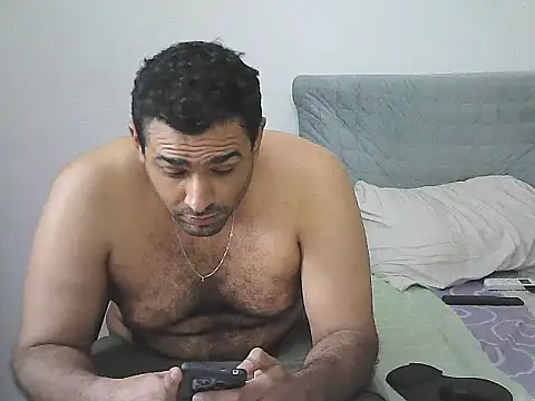 morenocabro10 online show from May 2, 2:47 am