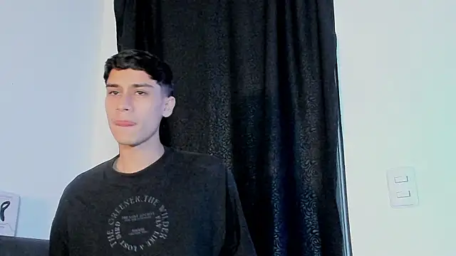 axel davis  online show from March 6, 5:59 am