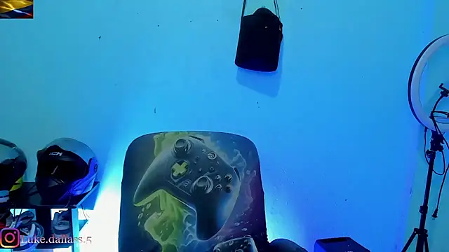 zeus 7777 online show from March 6, 1:08 pm