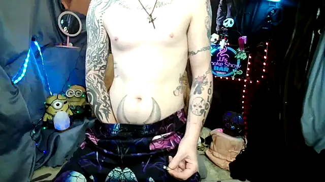 imglorious1010 online show from November 16, 8:27 am