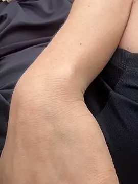 Kurtxxx22 online show from February 2, 7:11 pm