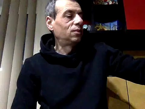 adiluci1 online show from February 8, 3:23 am