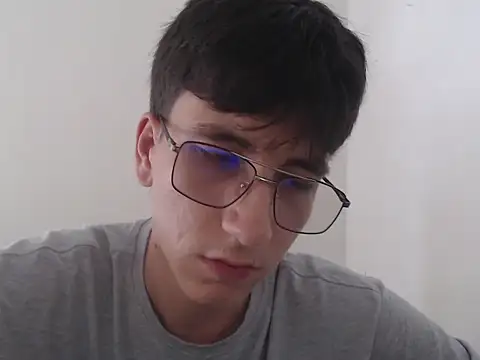 younewmaster online show from May 26, 7:32 pm