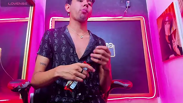 jeremytonner online show from December 4, 4:19 am