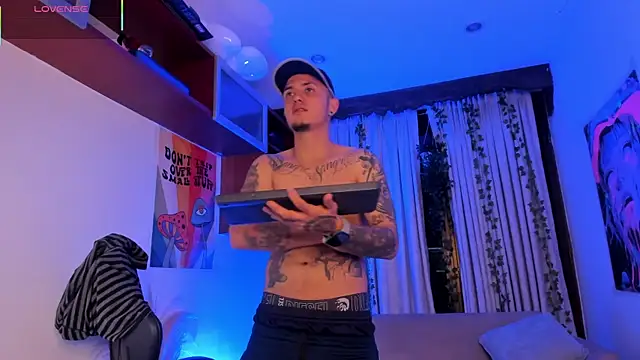 ReyBigx online show from February 25, 4:35 am