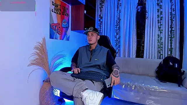 ReyBigx online show from February 26, 4:36 am