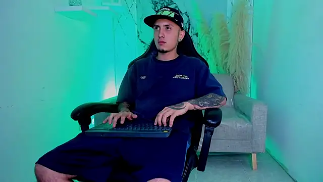 ReyBigx online show from February 22, 4:03 am