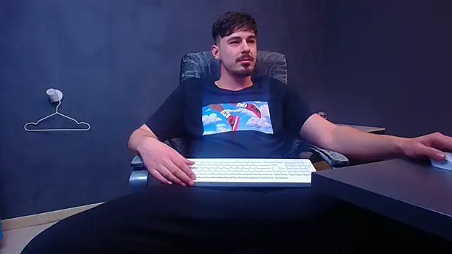 EnzoRace online show from February 6, 6:43 am