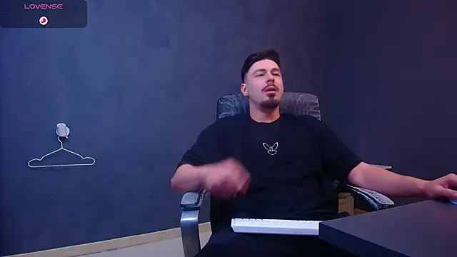 EnzoRace online show from January 18, 6:26 am