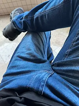 XUCRUTES42 online show from February 3, 8:58 pm