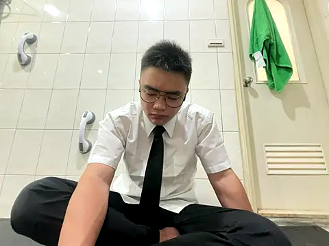 greenteazhang online show from November 24, 3:13 pm