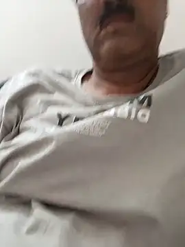 moonflower25 online show from March 15, 3:47 am