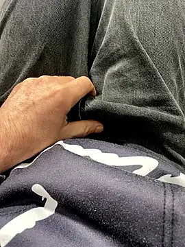 wwwiiilll online show from October 6, 4:55 pm