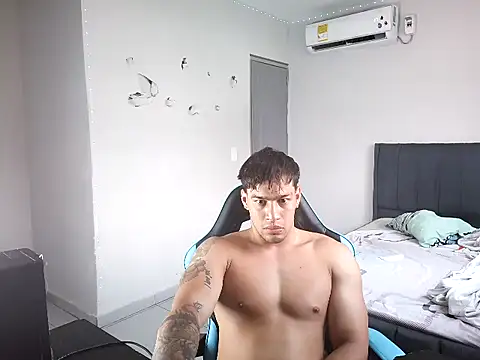 latin party007 online show from April 8, 4:38 pm