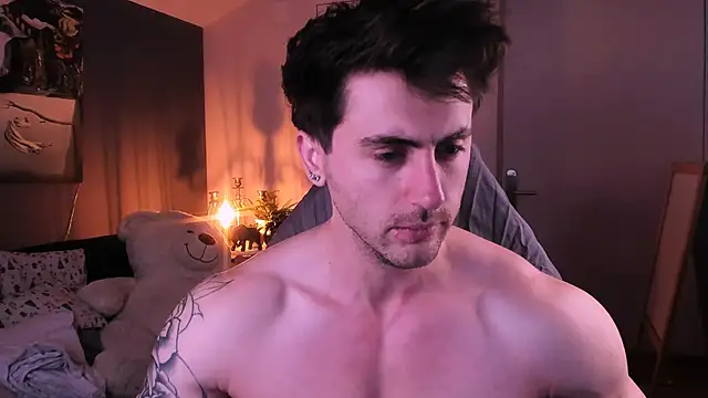 Oscar Miller  online show from September 26, 9:01 pm