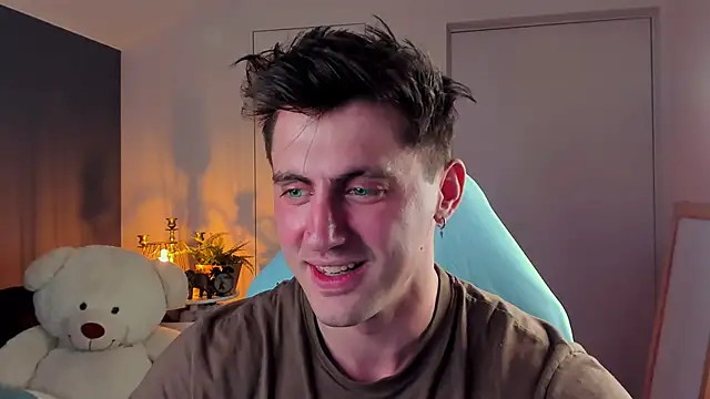 Oscar Miller  online show from October 23, 9:07 pm