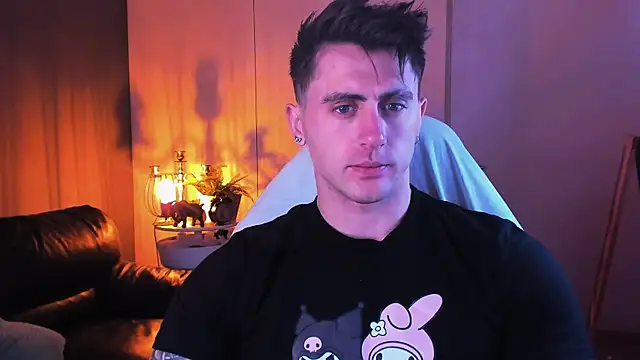 Oscar Miller  online show from October 6, 9:41 pm