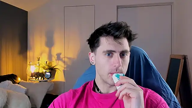 Oscar Miller  online show from November 20, 8:51 pm