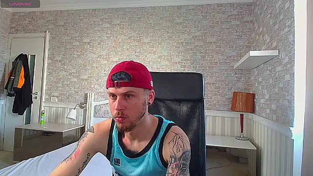 JonahShaw online show from May 25, 5:35 am