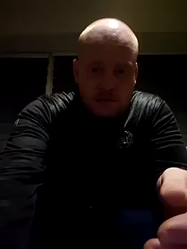 svenni2525 online show from October 31, 7:06 pm