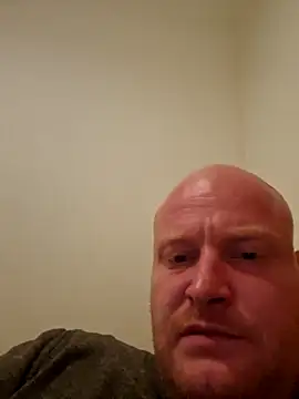 svenni2525 online show from October 25, 1:18 am