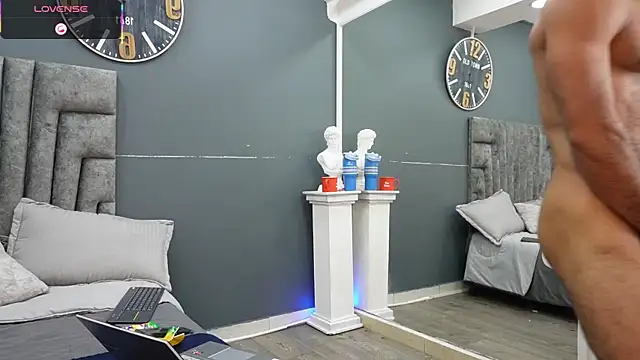 emilio brandon online show from February 8, 11:59 am