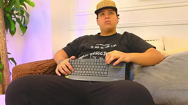 Naim Bennetsex online show from March 9, 6:46 pm