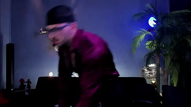 dennis cox1 online show from March 20, 10:30 am