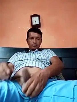 colombiano198720 online show from December 22, 12:35 pm