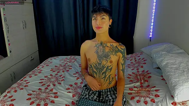 Dark luckyyy online show from November 21, 6:01 am