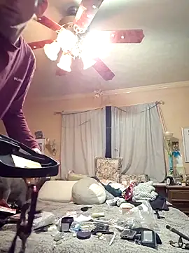 mresquared online show from March 25, 3:32 am