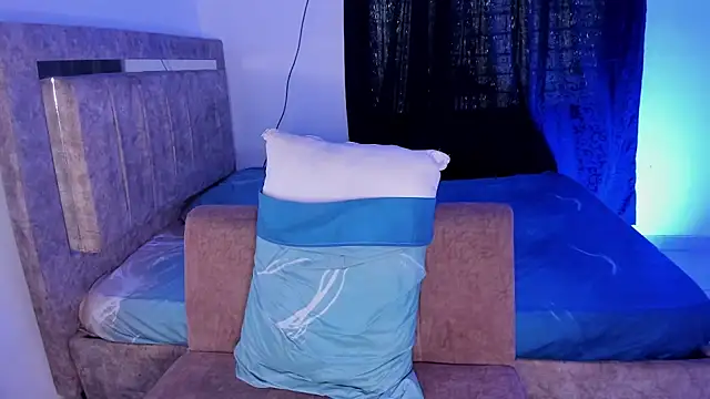 Cj davis  online show from February 6, 7:44 pm