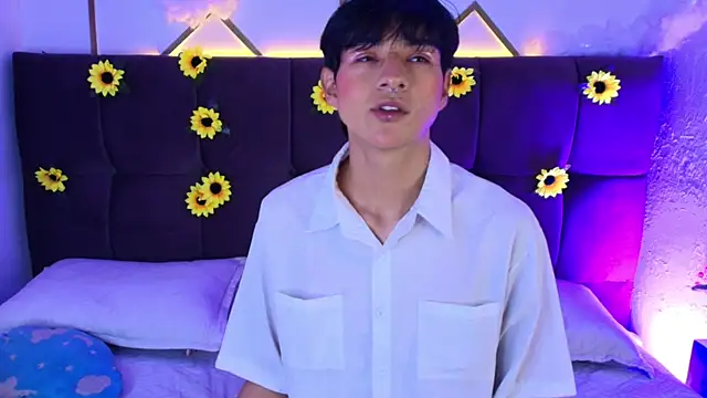 AleAurarashi online show from April 17, 3:20 am