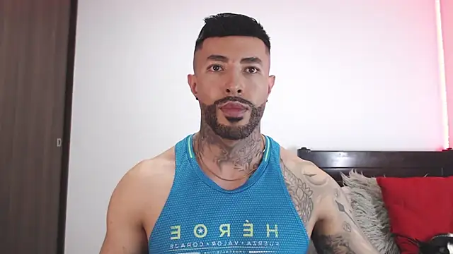 andrea de lucaa online show from March 14, 3:24 am