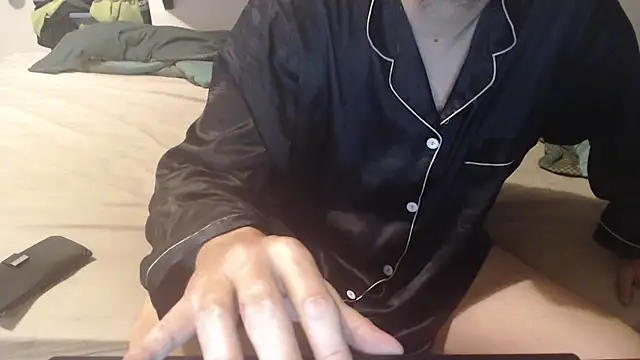 idiotpig66 online show from March 14, 4:30 pm