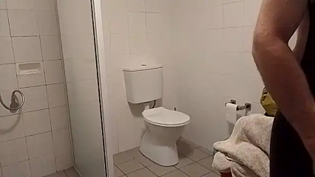 rivocumslut online show from April 1, 8:05 am