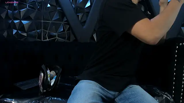 LiamDeep online show from March 20, 8:45 pm