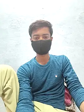 GirlsCrush  online show from February 20, 6:10 pm