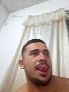 yeffito1 online show from September 16, 1:50 am