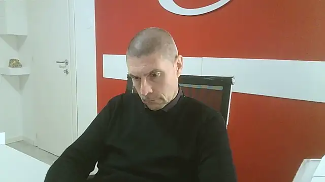 max79ve31 online show from March 16, 1:04 pm