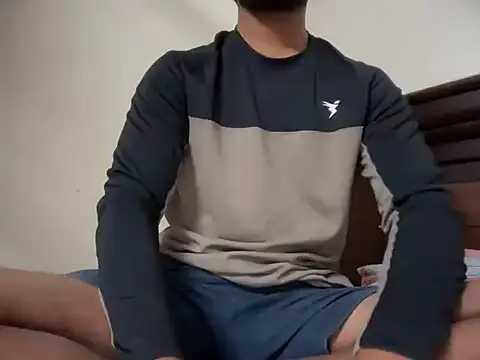 bossyjuicy online show from January 7, 7:30 pm