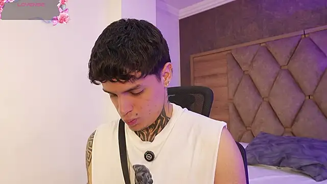 Declan-Fox online show from January 19, 3:42 am