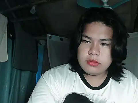 Huntrix2025 online show from April 9, 9:21 pm