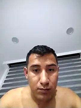 Benitocamelas93 online show from April 18, 6:48 am