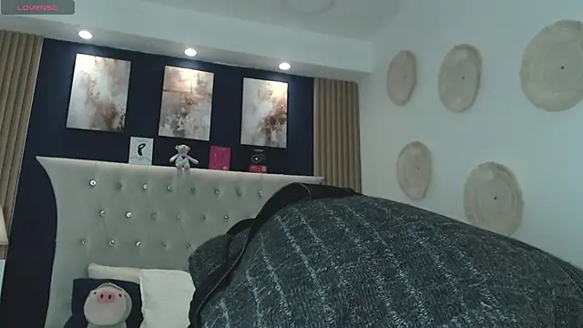 SalvadorFit online show from March 27, 8:43 pm