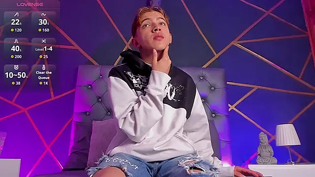 Lian Miller1  online show from March 28, 12:38 pm