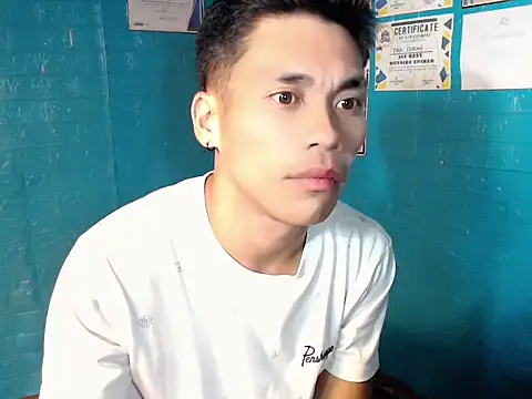 Cute Lucas online show from November 4, 5:03 pm