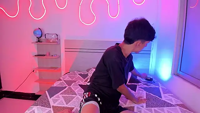 luccas ferreira online show from October 24, 9:05 pm