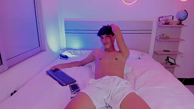 luccas ferreira online show from November 29, 8:44 pm