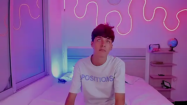 luccas ferreira online show from December 5, 8:16 pm